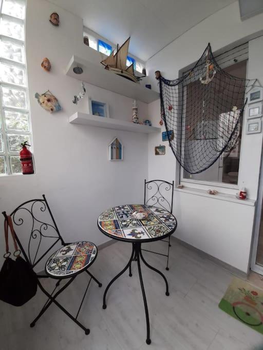 Ambos Mundos Apartment Quartu Sant'Elena Bagian luar foto