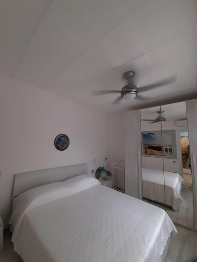 Ambos Mundos Apartment Quartu Sant'Elena Bagian luar foto