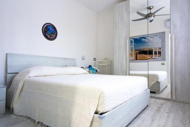 Ambos Mundos Apartment Quartu Sant'Elena Bagian luar foto